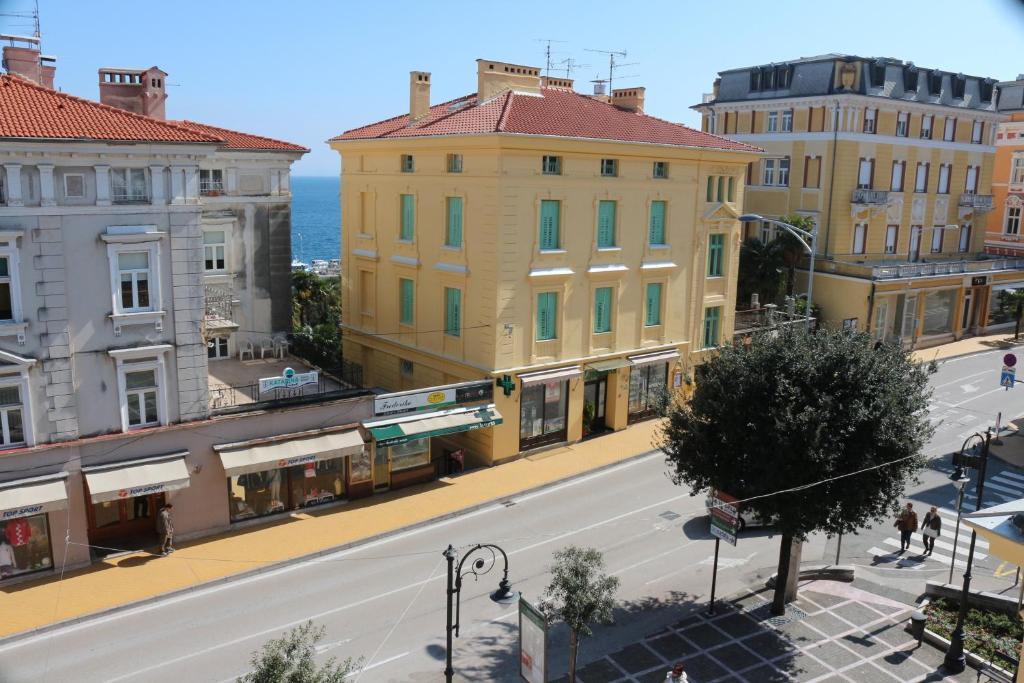 Green Market Apartment Opatija Exterior foto